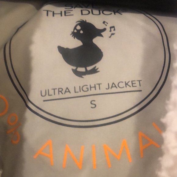 Great condition Save the Duck quilted jacket in size small - Picture 2 of 4
